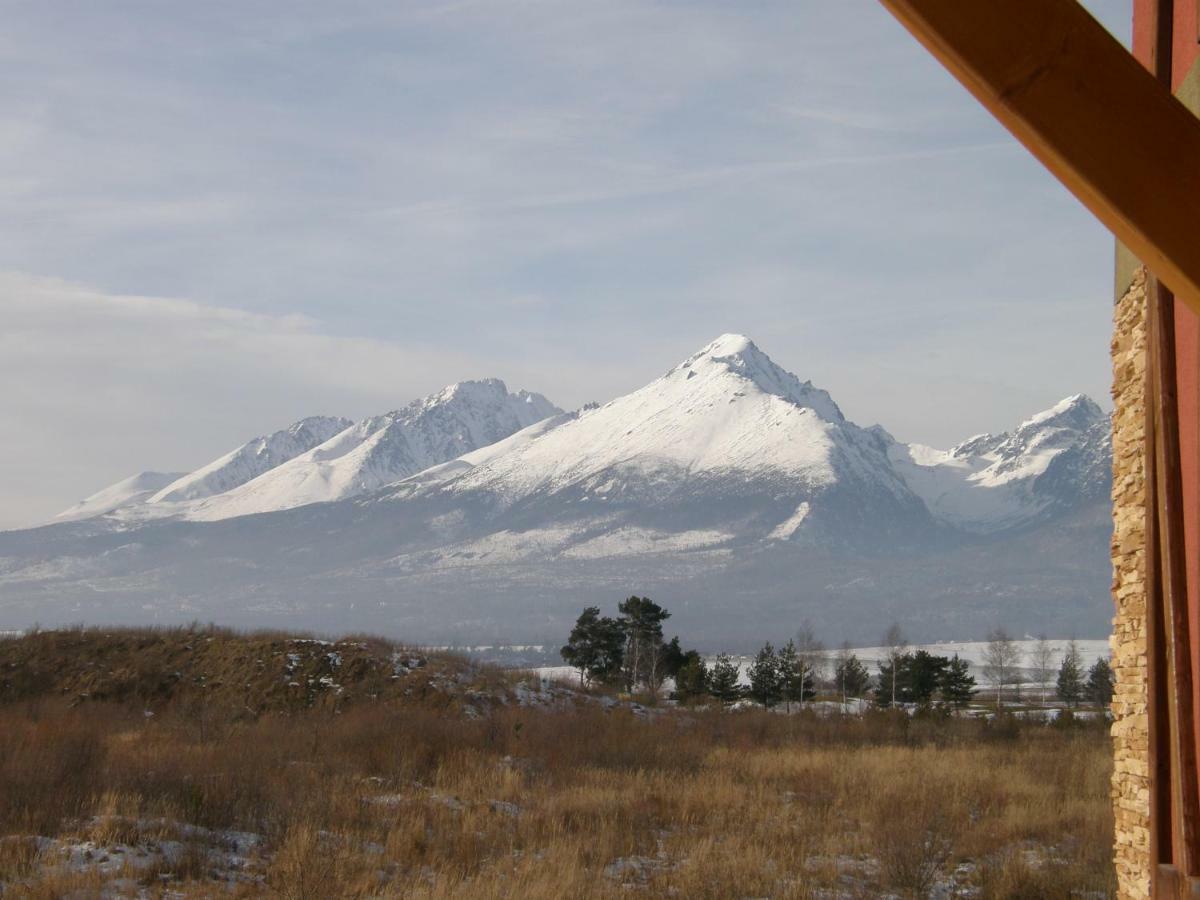 ヴェルカー・ロムニツァTerezia Tatry - Golfアパートメント エクステリア 写真